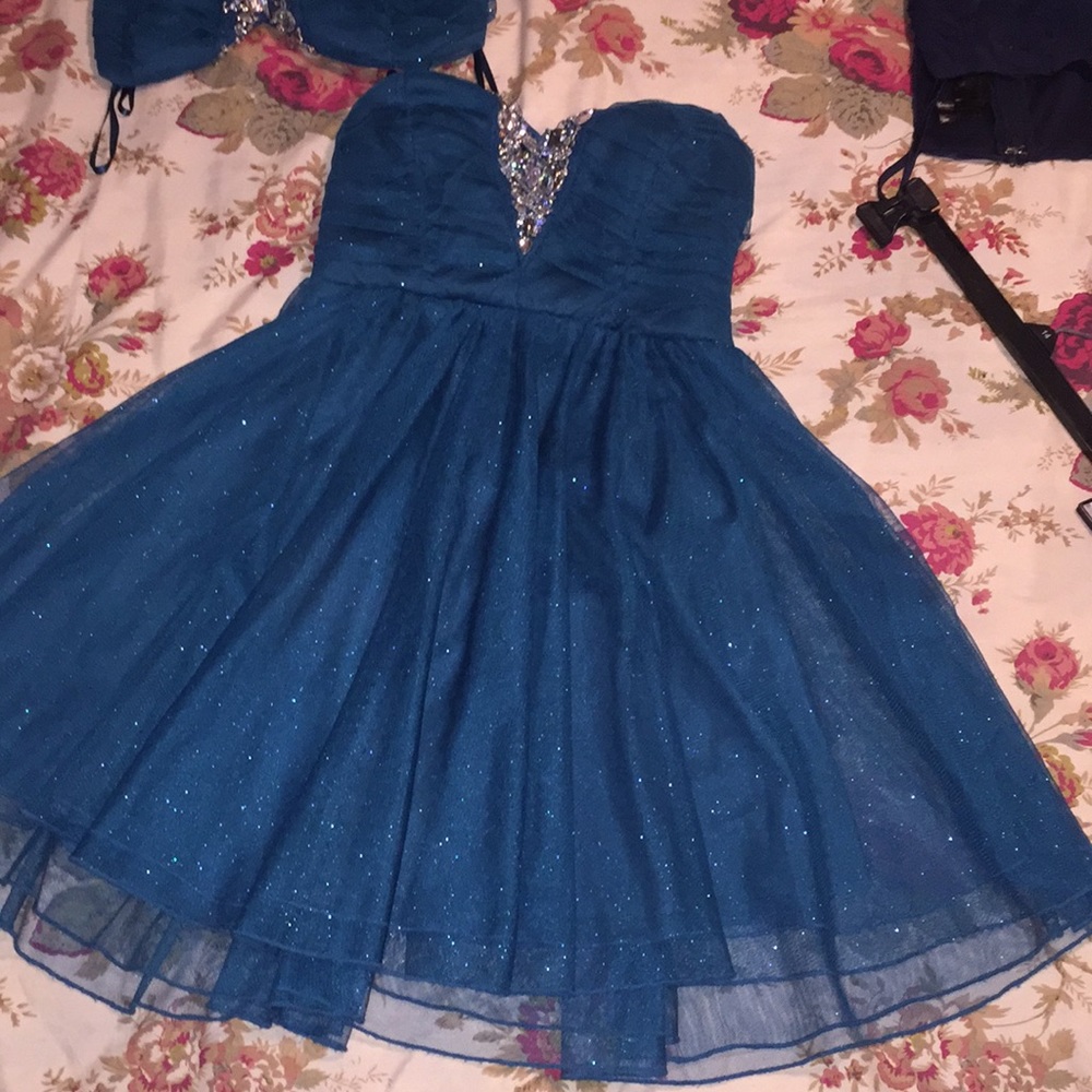 Mini Strapless Teal color dresses 👗